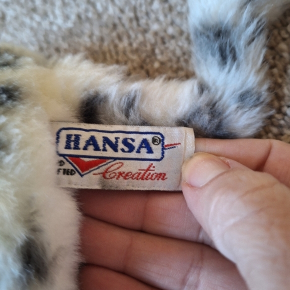 Hansa 2010 Snow Leopard Cub Moveable Limbs/Tall Plush - Picture 3 of 6